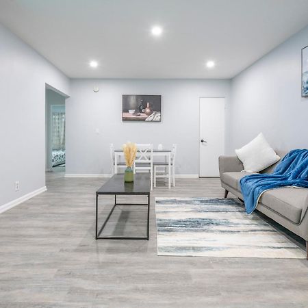 Centre Street Upper 2Bedsuite 4408 Calgary Ngoại thất bức ảnh