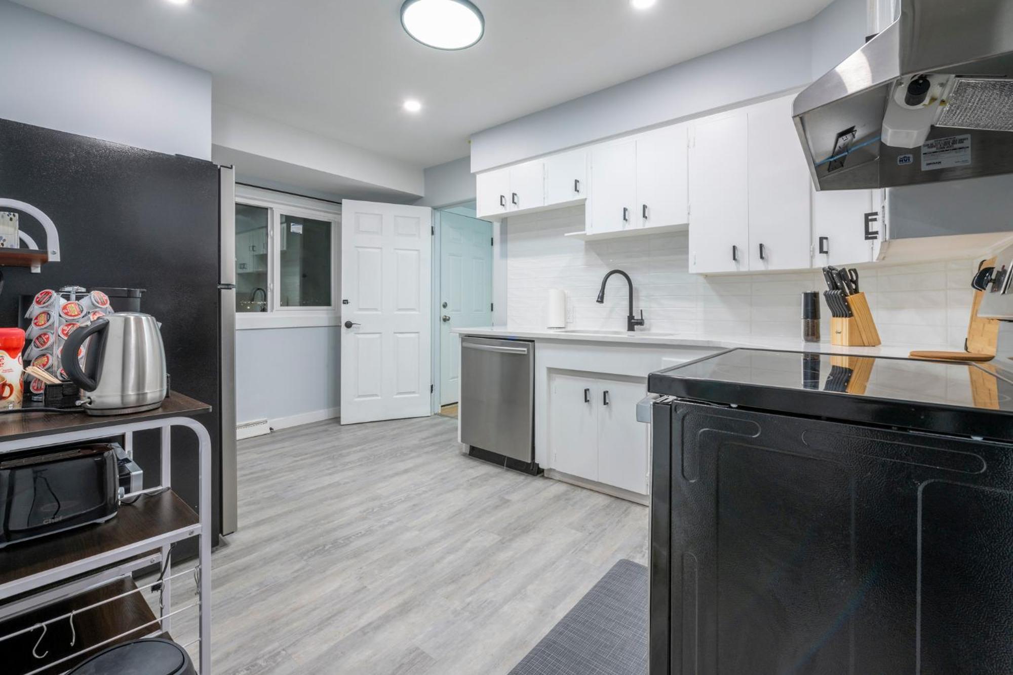 Centre Street Upper 2Bedsuite 4408 Calgary Ngoại thất bức ảnh